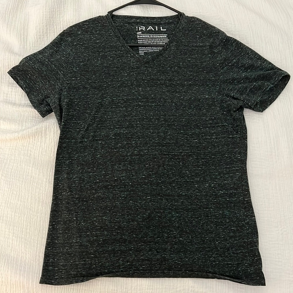 The Rail Large Dark Green V-neck